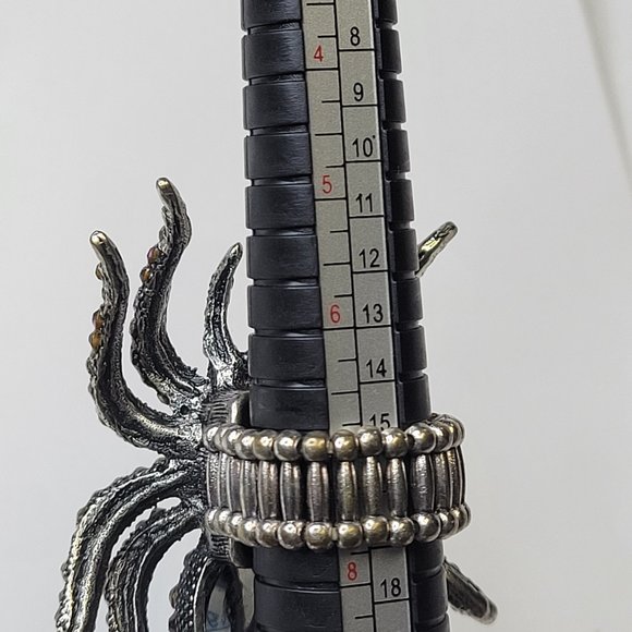 Spider Tarantula Pink Crystals Stretch Band Large Spider Charm Ring - Picture 11 of 12